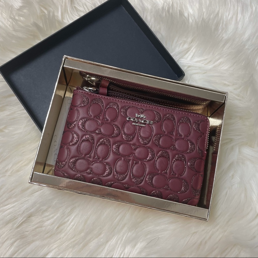 [COACH] Zip Up Wristlet NWT
